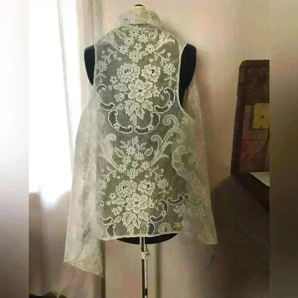 Handmade Vtg fabric lace poncho shrug Women S-Large? - Picture 5 of 9